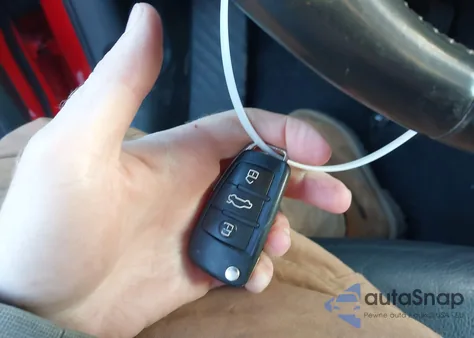 2018 Audi Q3 2.0T Premium/2.0T Sport Premium z USA, uszkodzony, nr VIN WA1JCCFS6JR001277